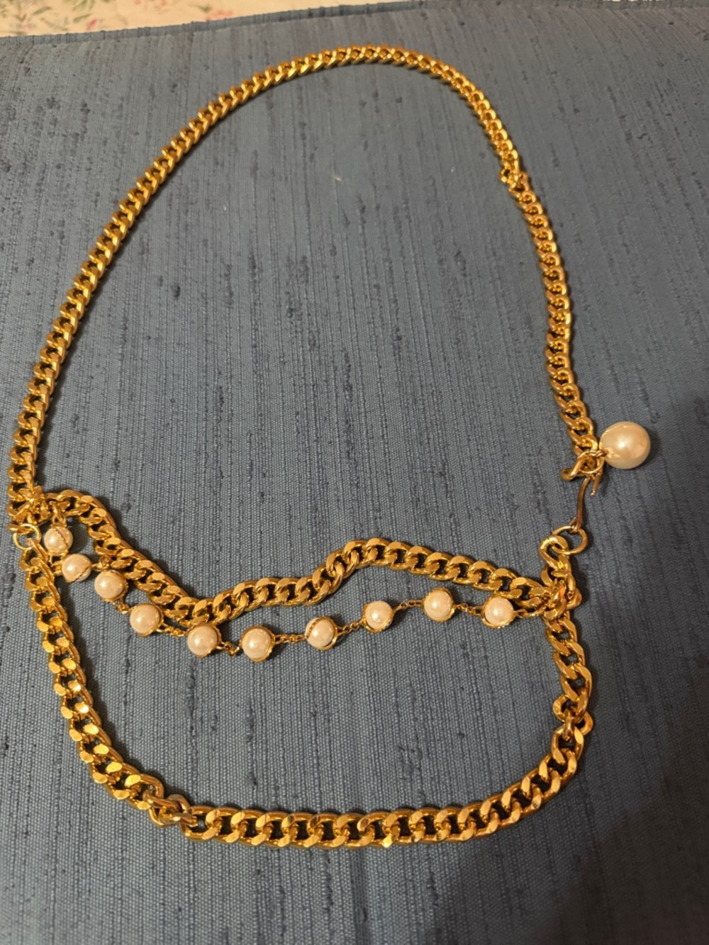 Gold-Tone Pearl Accent Chain Belt